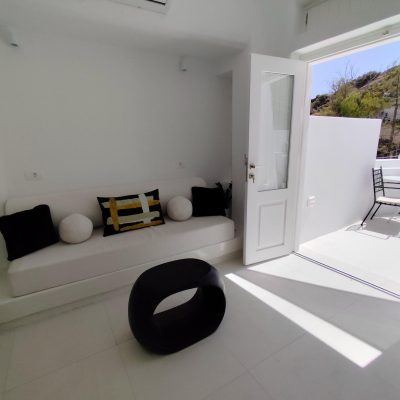 Junior cave suite with private jacuzzi