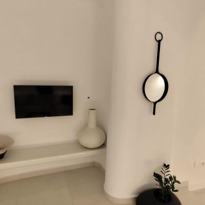 Junior cave suite with private jacuzzi
