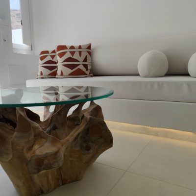 Deluxe cave suite with private jacuzzi