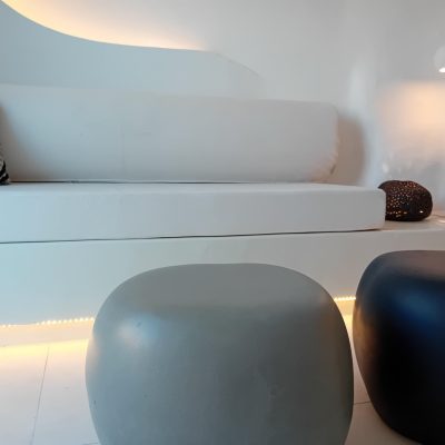 Standard cave suite with private jacuzzi