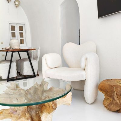 Two-bedroom cave suite with private jacuzzi