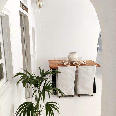 Two-bedroom cave suite with private jacuzzi